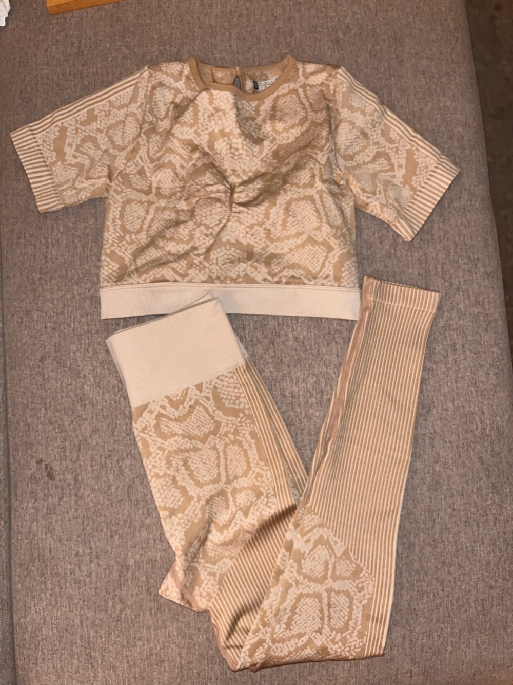 Matching Gym Set - Picture 2 of 2